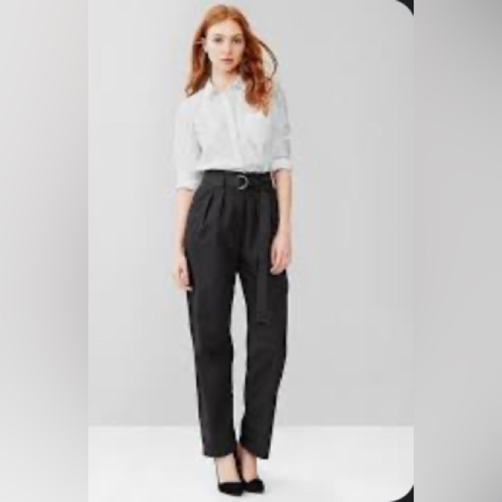 GAP Women’s Black Pleated Cuffed Trousers - NEW w/ Tags - size 2